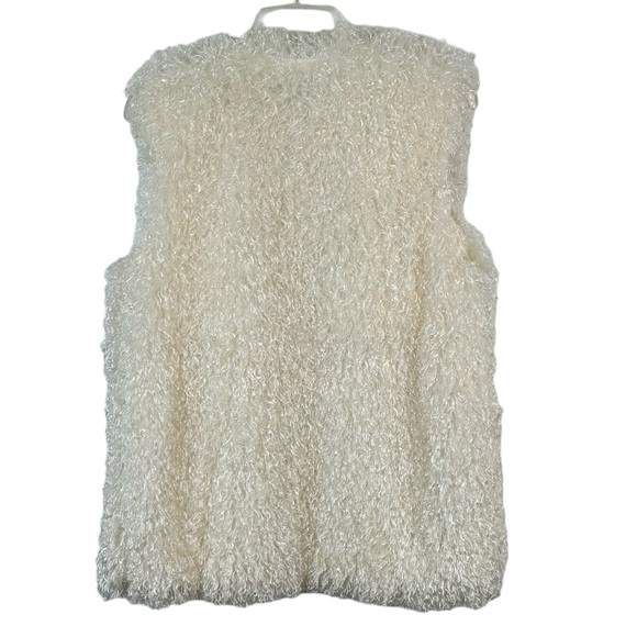 Cal Style Cream Fluffy Vest Size M 🔥 - Picture 2 of 6